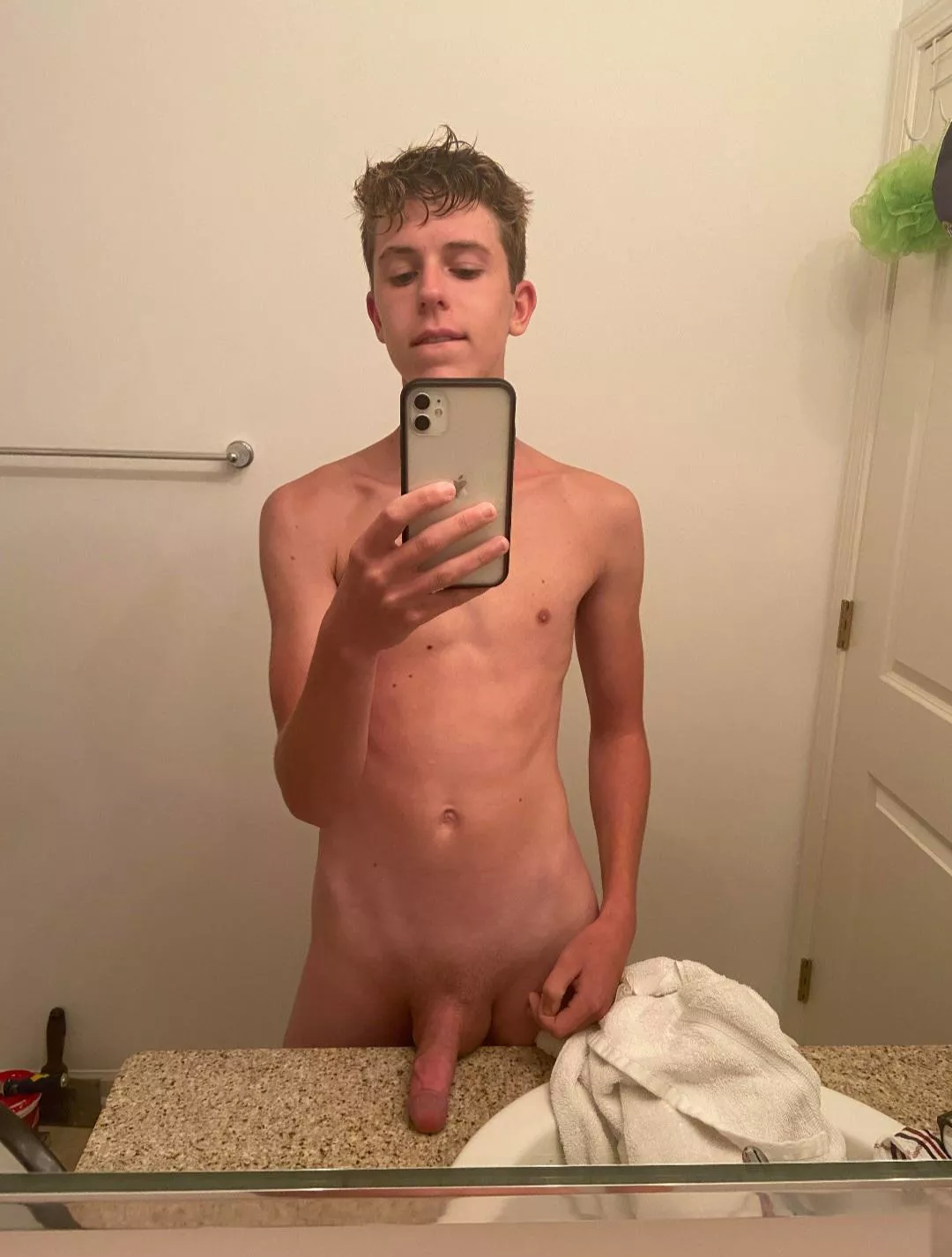 😛