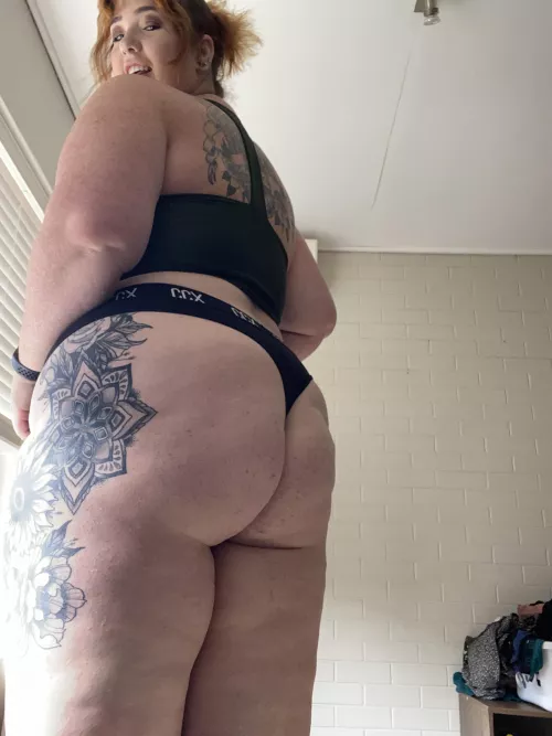 Fat ass says hello 👋🏼