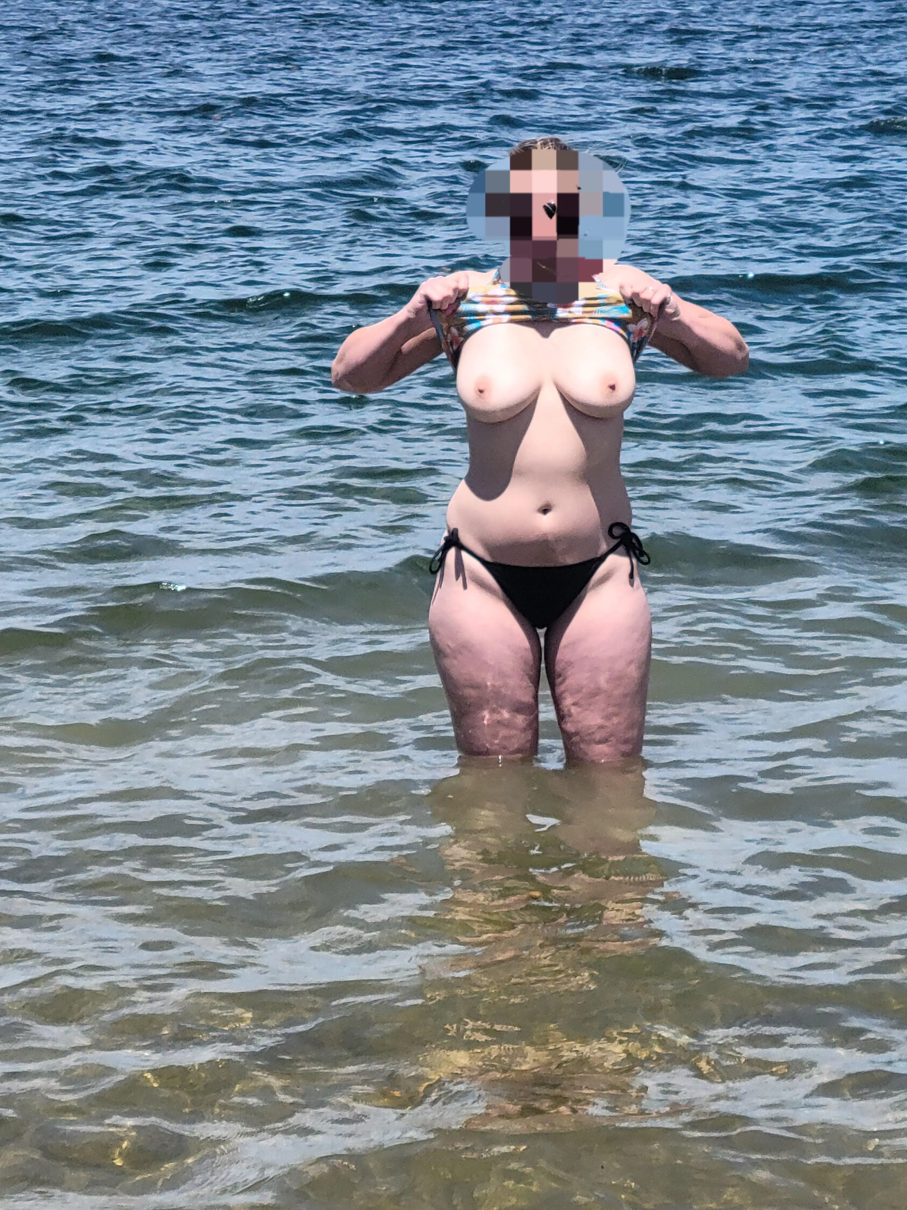 Hope you don't mind the view at the beach. [image]