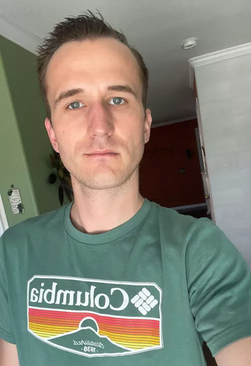 Day off on a Wednesday? Not bad. Say hi! Let’s chat :)