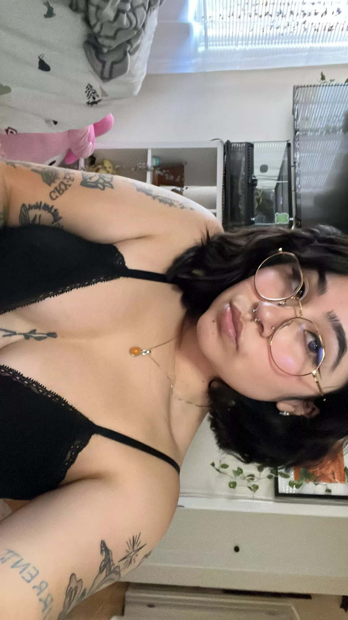 hi 👋🏼 😊