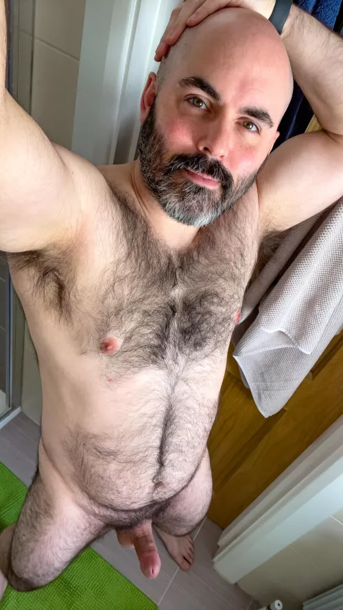 Nothing like a good stretch! 😜