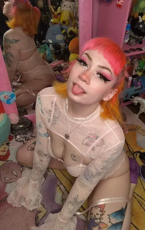 your naughty lil princess is feeling needy again ✨🤤