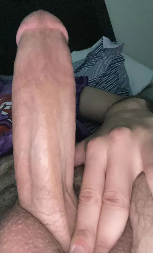 6’3 8” if ur smaller than me u have to become my brainless slave ;)