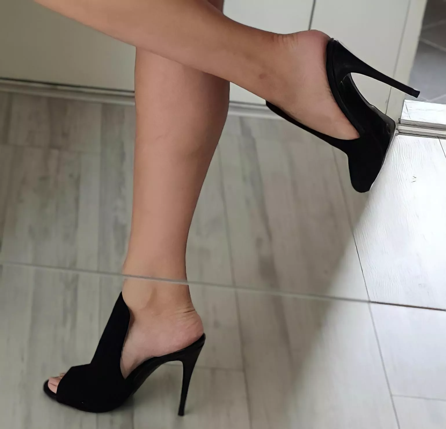 My high heeled peep toe slides 😍