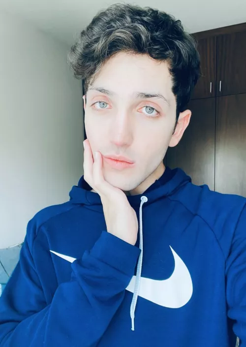 Happy humpday.. Who’s excited for TLOU Part 1 remake?