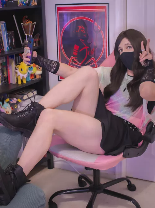 I take a lot of pictures 📸 ✌️