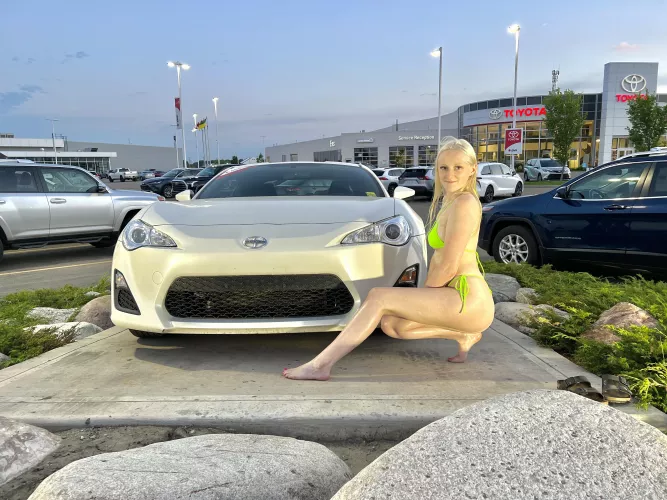 Ummm is it just me or is it getting hot in here??😅 (f)