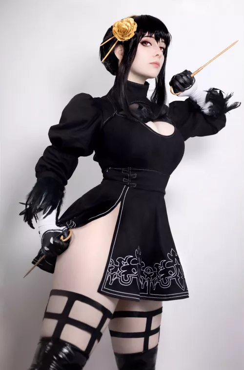 2B X Yor Forger Crossover Cosplay by N_Mirikashi