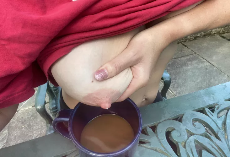 Mom of 3, likes to provide creamer for your coffee