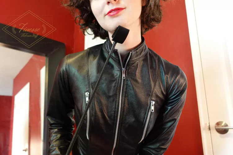 I wonder how long it would take you to start crying from the pain once I take my leather crop to your ass.