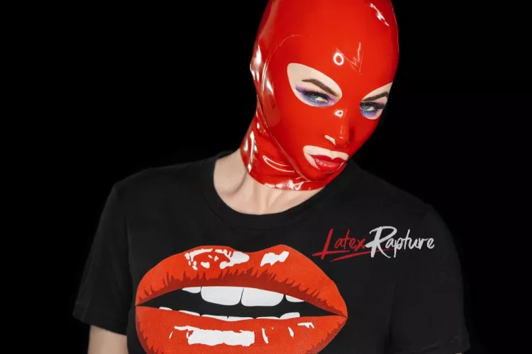 I'm your hooded girl. you know where to find me...