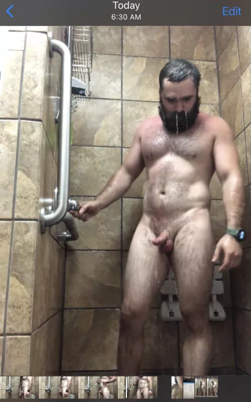 Had to get clean before work😎