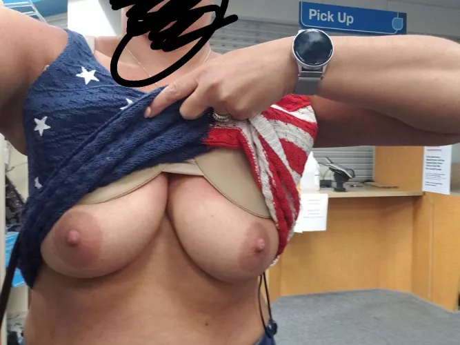 Happy 4th [f]36