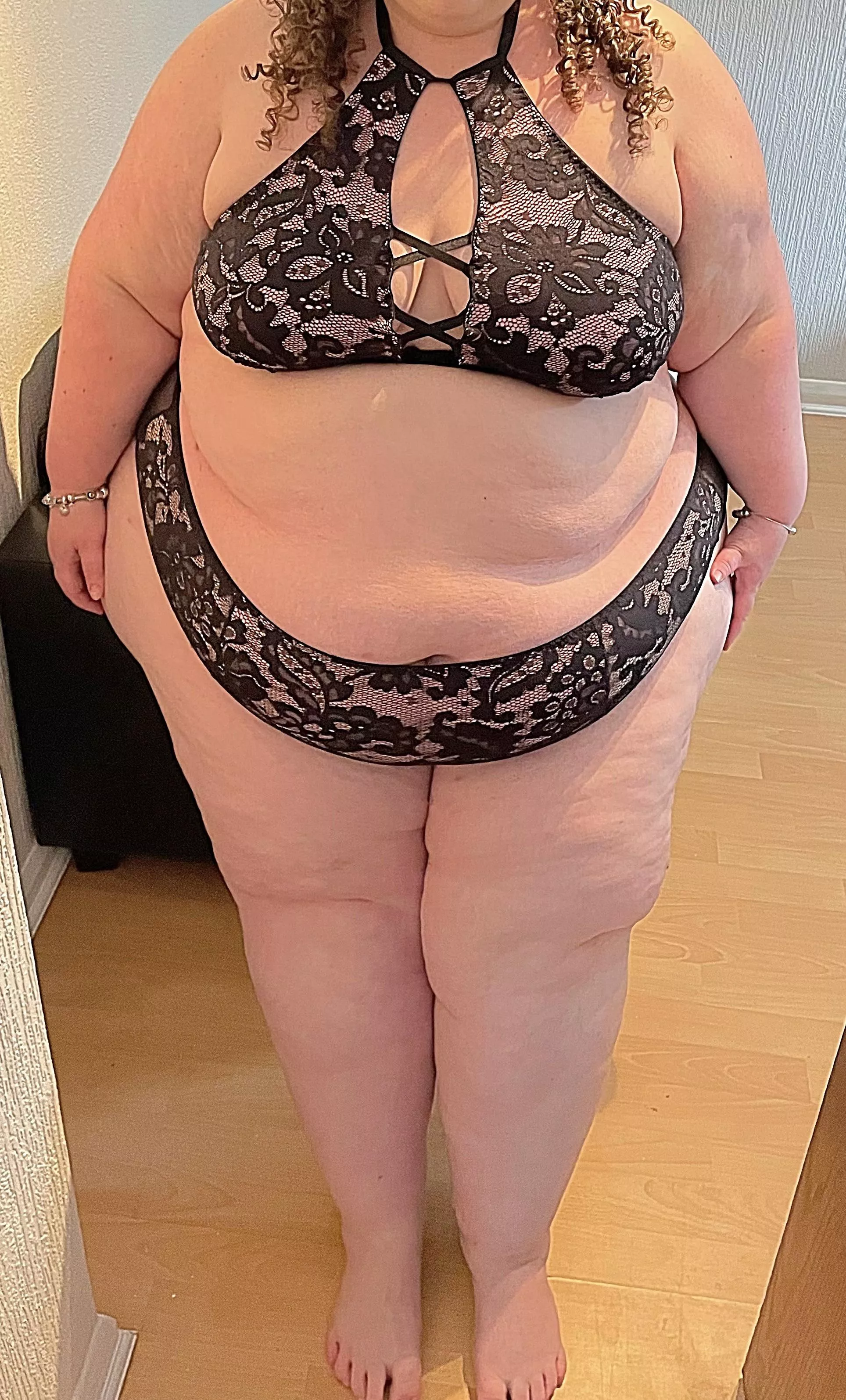 Need to invest in some more matching lingerie 😈