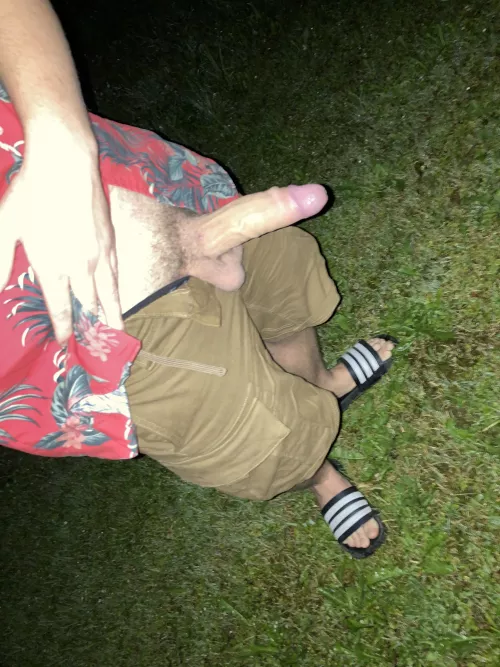 Went out for a walk, ended up jerking one in the park😅 Would you help me out if you saw me?