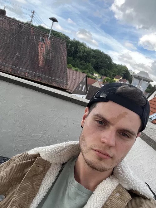 Anyone playing FFXIV? I’m on Light/Phoenix :)