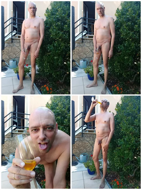 Good morning Sirs and fags 😘, it's Thirsty Thursday! Faggot Champagne 🥂 what else! 😉