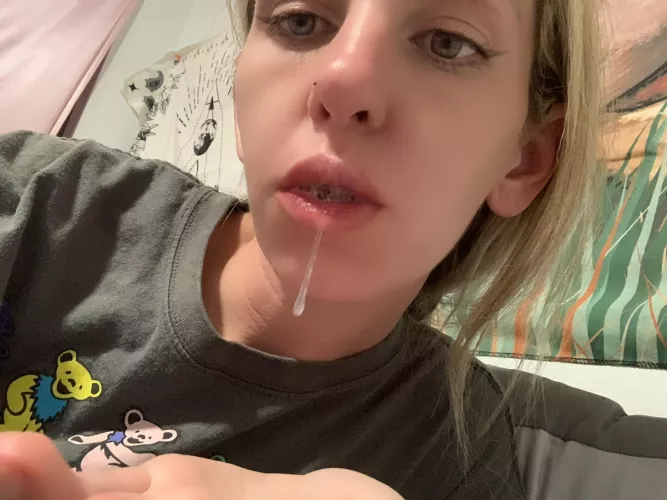 Ultimate drooling 🤤 b*tch