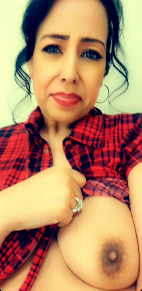 Happy (F)riday 💋 checking out for the weekend 😎