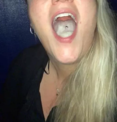 Oralcreampie from a stranger @ Gloryhole