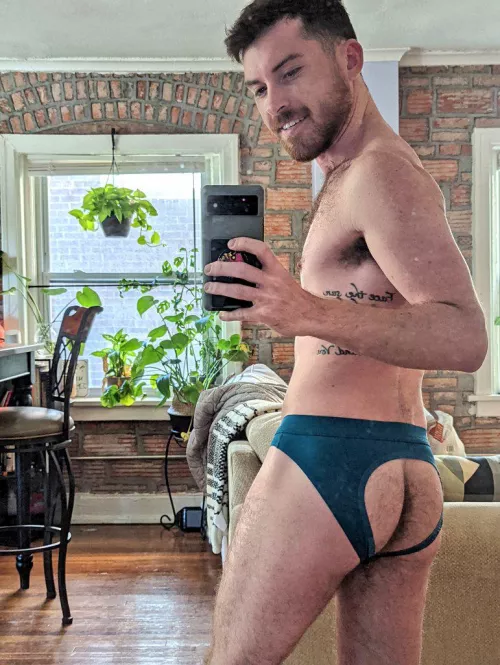 yesterdays hump day pic 🍑