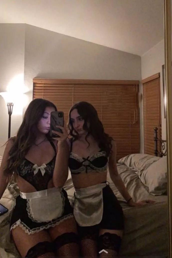[2] twin maids