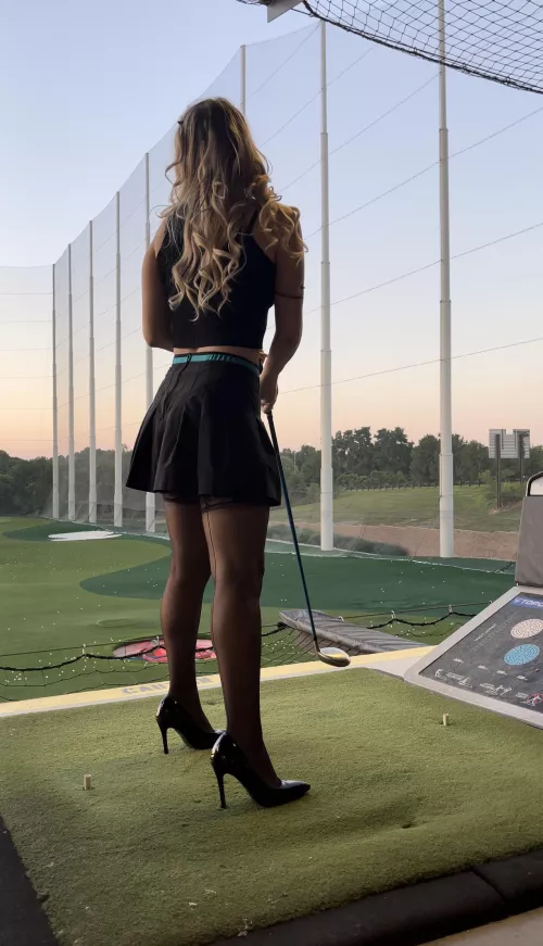 Golfing in my seamed lace top stockings ;)