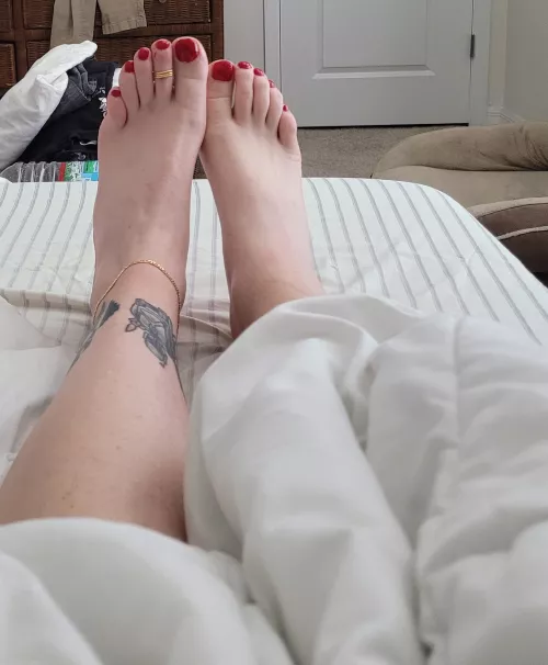 I never get over looking down and seeing these ❤️