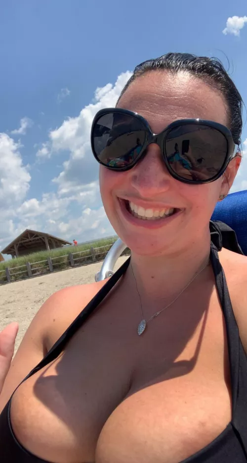 The 20 year olds were jealous of this view; 33 and fine as fuck. 😉😉