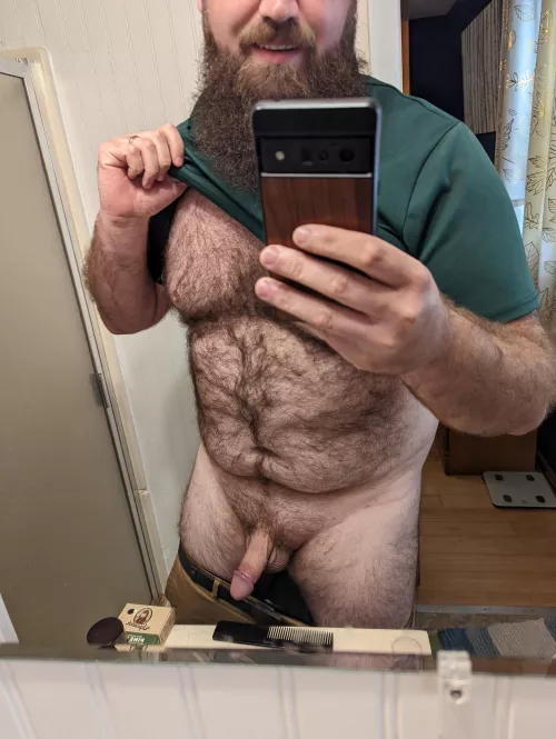 working from home today, who wants to keep me entertained?? 😏