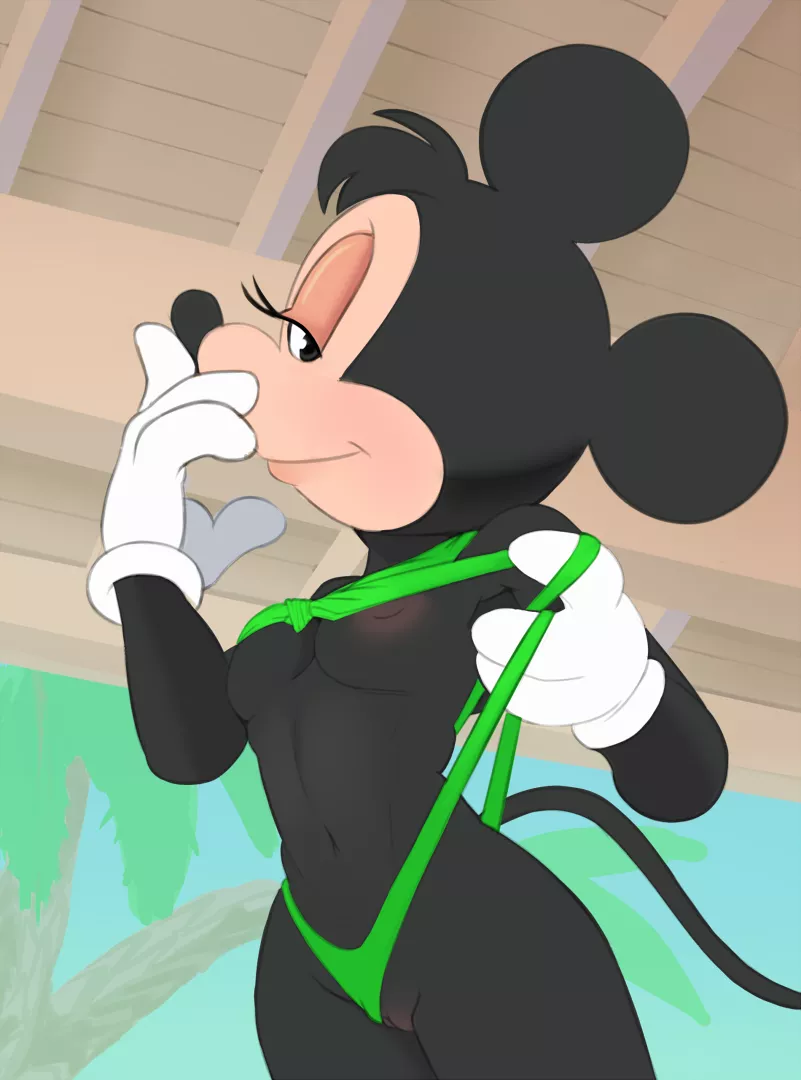 Minnie (Saran)