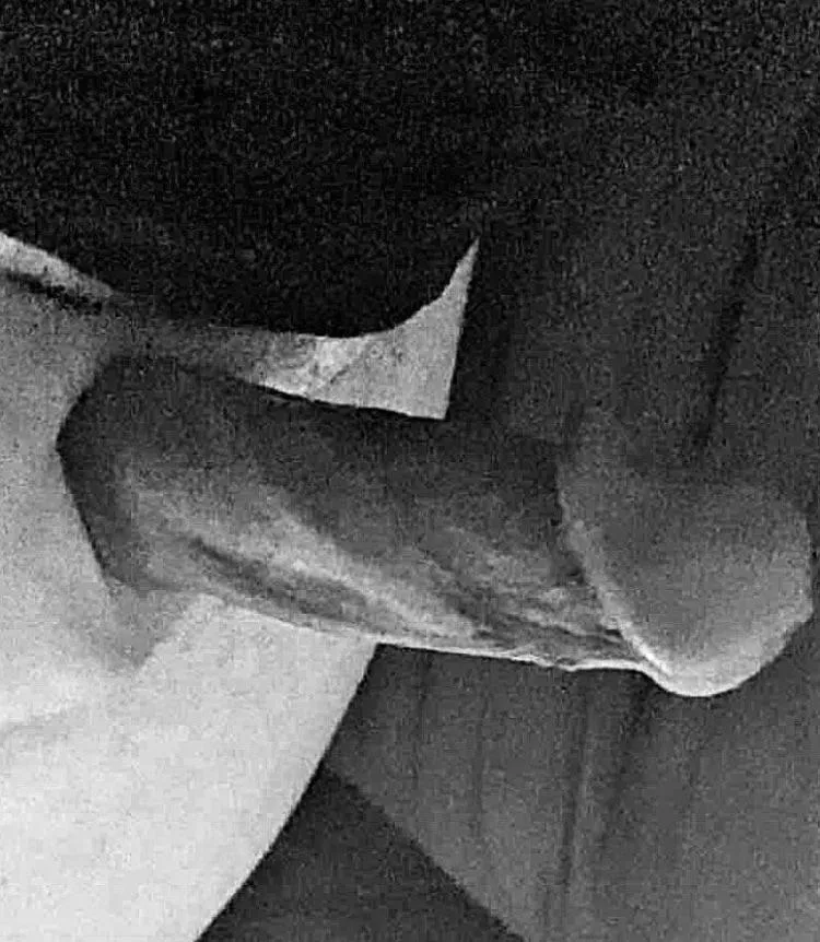 18, dm me