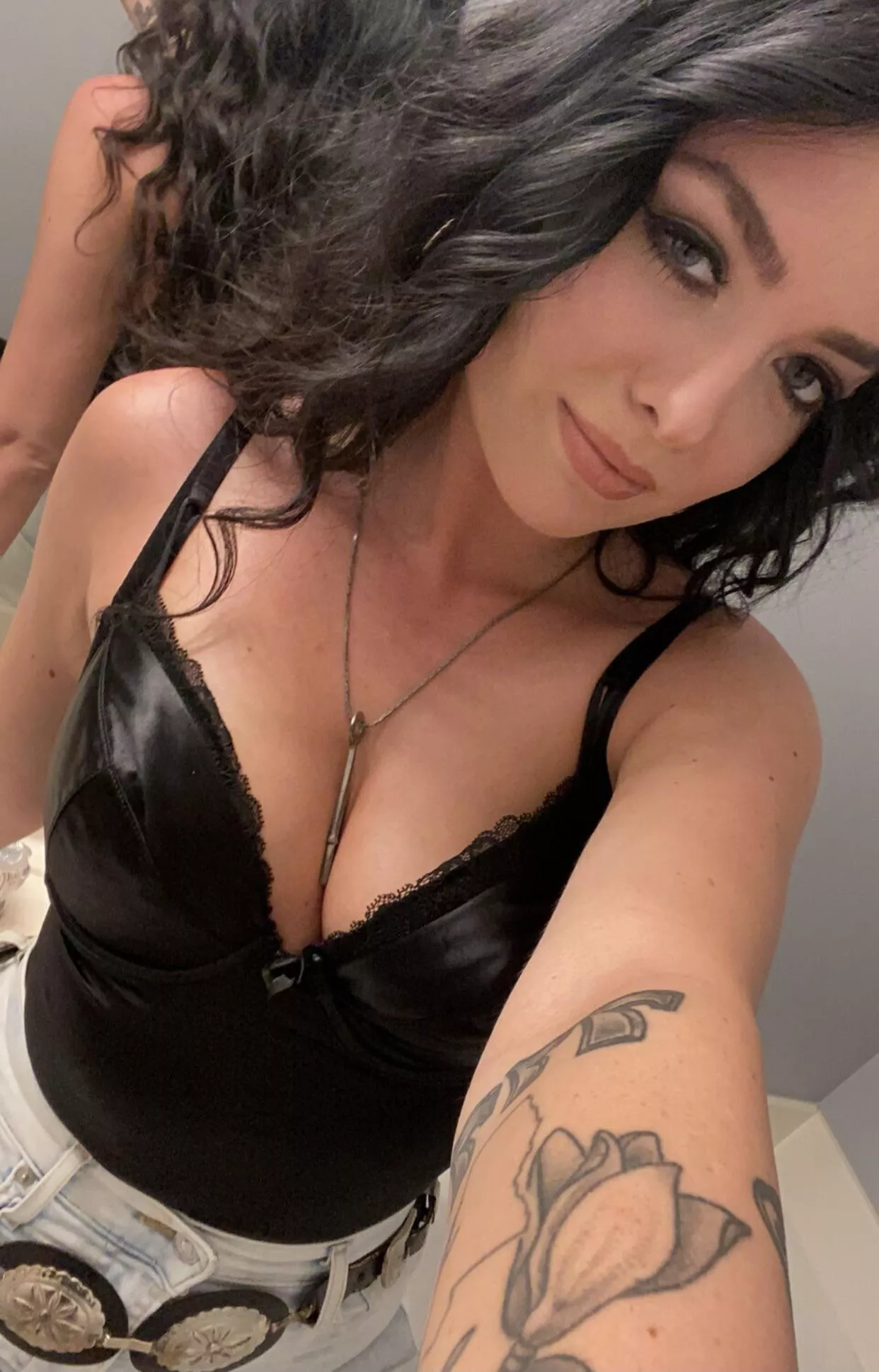[26f] felt pretty