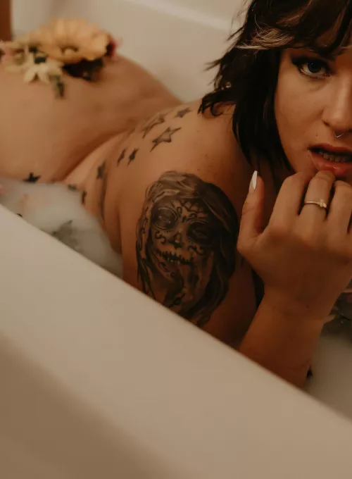 would you fuck me in the tub or wait til I get out?