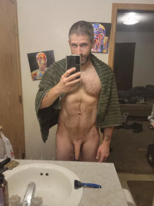 Freshly showered, time to get dirty😉