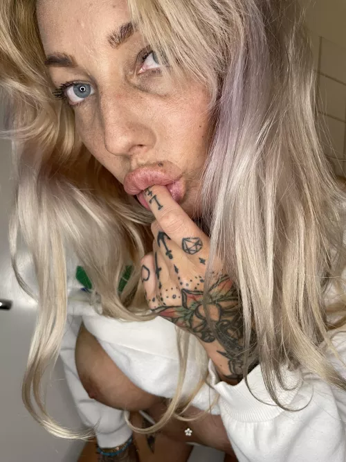 Hot milf wanna have some fun