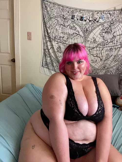 i love it when strangers jerk off to me online 🥵