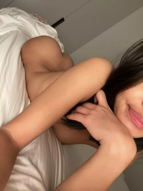 Bf had no idea the nudes i used to send to him went to a dozen other guys too 🤭