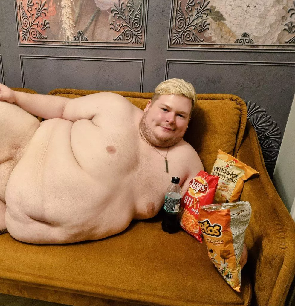 I just arrived in Poland for a little weekend vacation. And of course I have to try all the snack π. And here is a snack for you π I just arrived in Poland for a little weekend vacation. And of course I have to try all the snack π. And here is a snack for you π