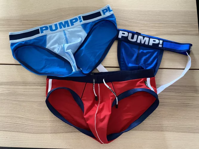 Some new pairs from Pump are in my collection. What type pair do you want to see on me? 🤓🔥