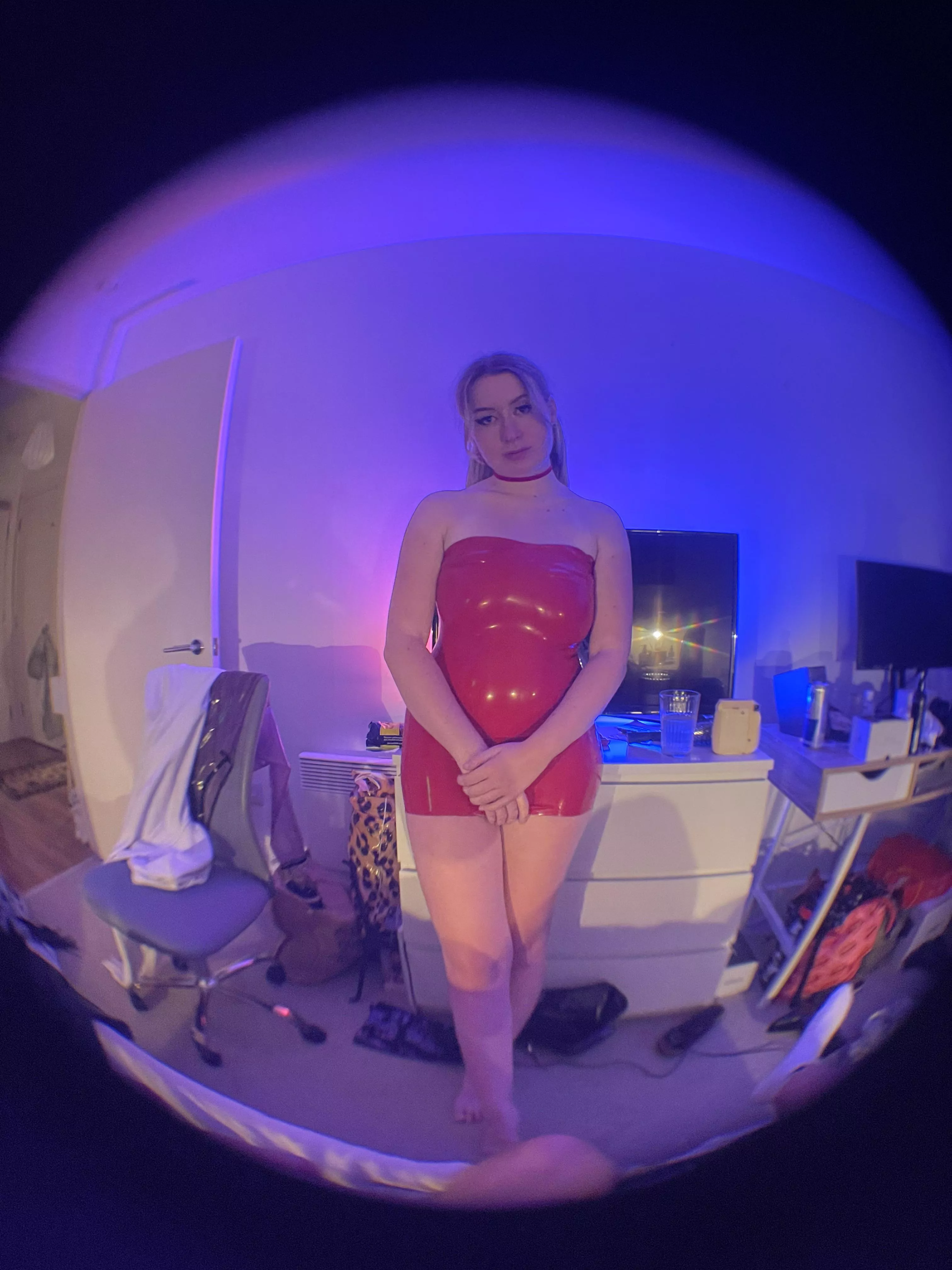Playing around in my room ❤️