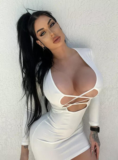 That dress looks great on her!