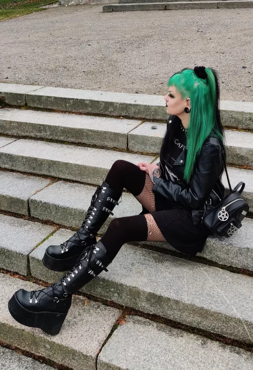 ghost of the sun 🥀