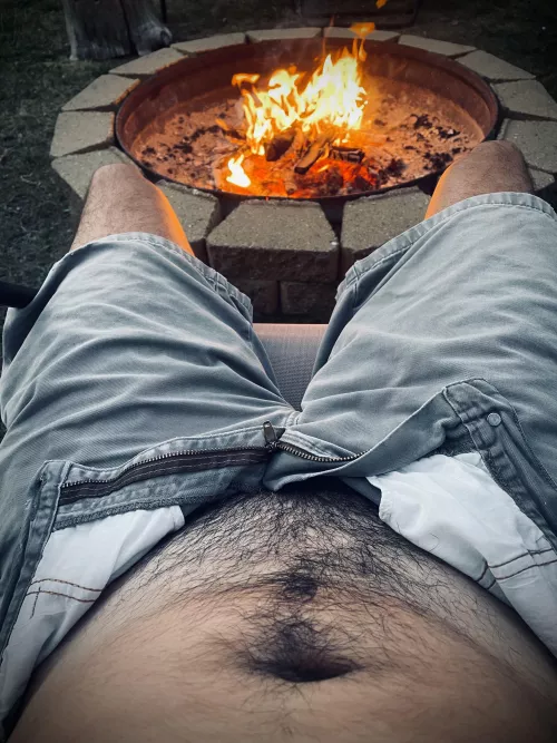 Summer campfires in Michigan are hard to beat 🔥