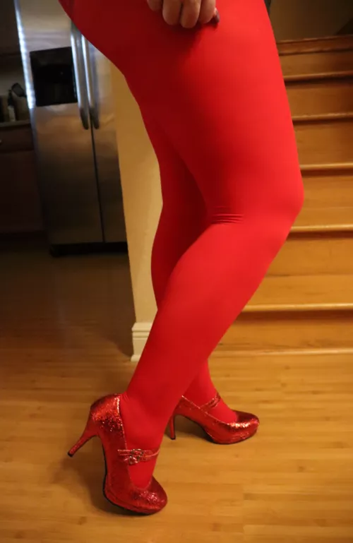 Tights + Ruby Heels = Lust ❤️‍🔥