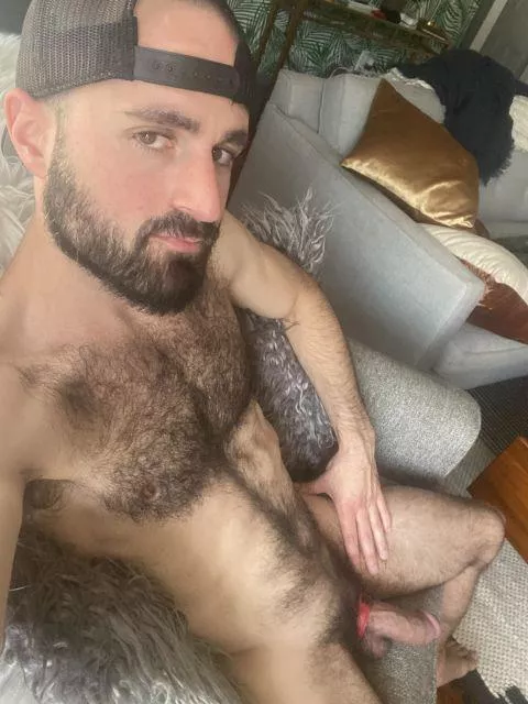 😈