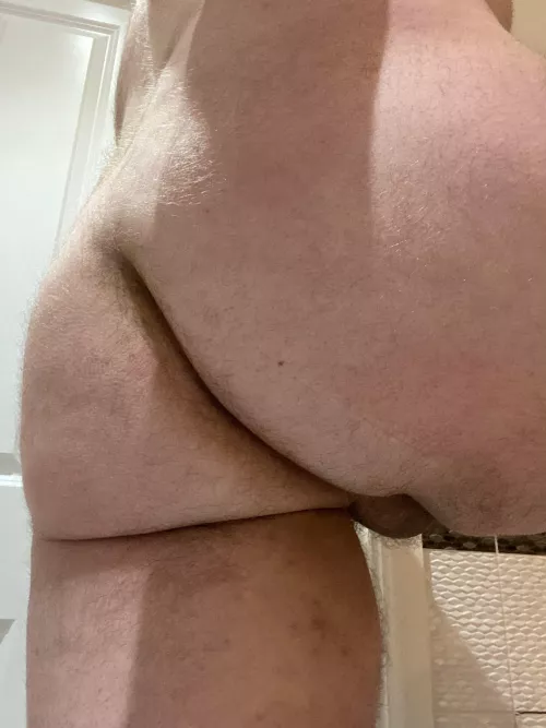 (27) happy hump day everyone!