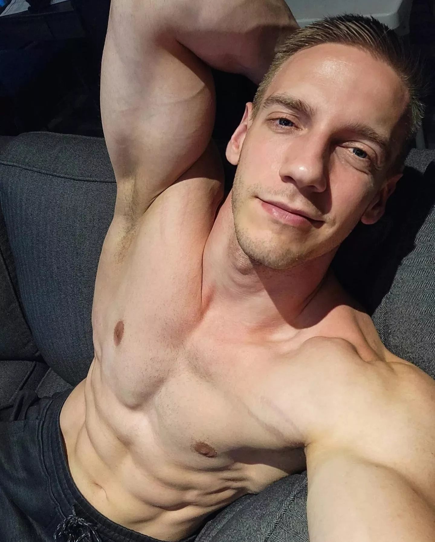 Hi, want to get to know each other ? 🥰