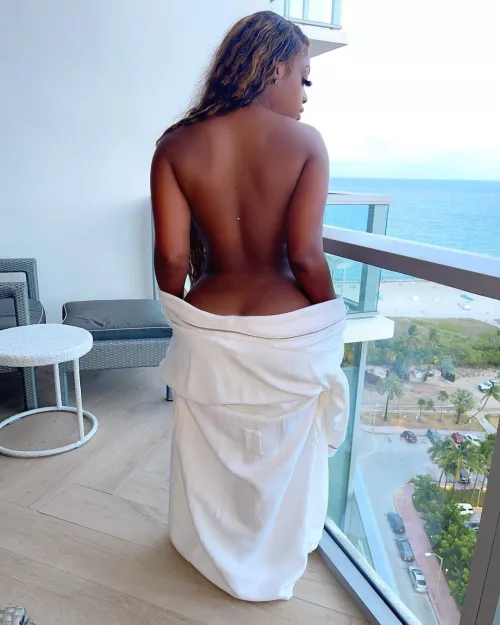 Diamond The Body‘s Hourglass